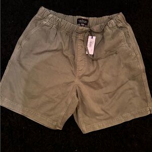 Men’s large olive green Velvet shorts, NWT